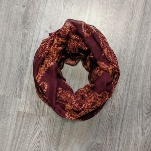 🧣 Circle Scarf